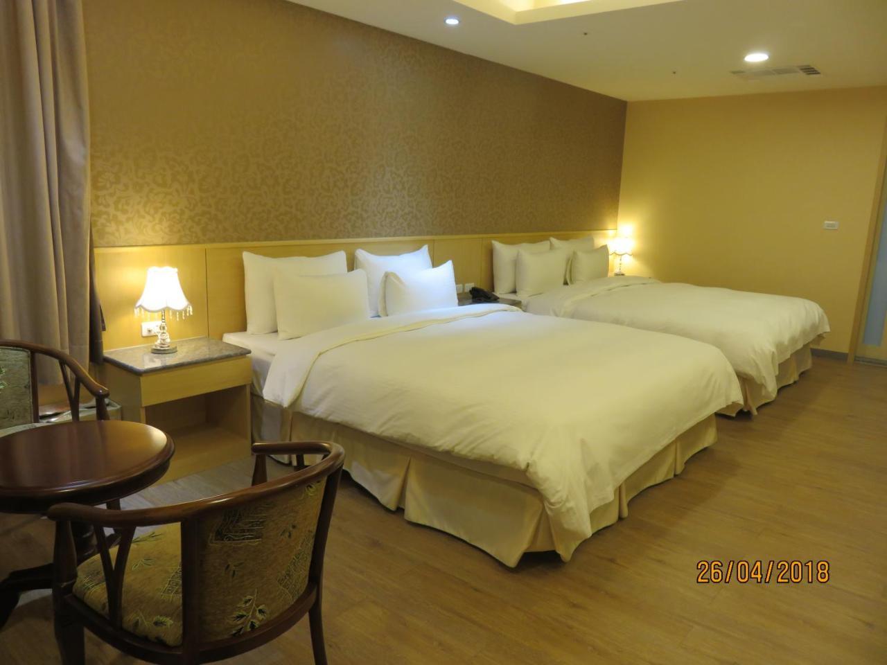 Mao Hua Motel Taichung Eksteriør billede